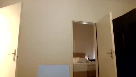 salsapaulus online show from 12-20-24, 01:58