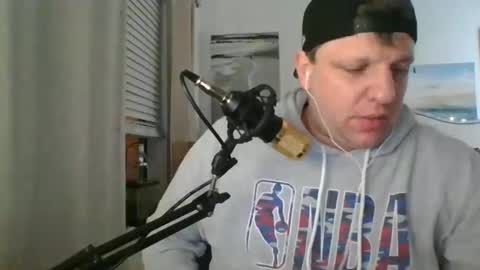 Snapshot of salsbud2022 chatting on 01-02-25, 08:39 salsbud2022 online show from 01-02-25, 08:39