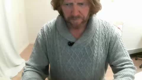 Snapshot of saltimbanquier chatting on 12-12-24, 12:44 Saltimbanquier Salt ou Banquier online show from 12-12-24, 12:44