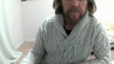 Snapshot of saltimbanquier chatting on 02-09-25, 12:08 Saltimbanquier Salt ou Banquier online show from 02-09-25, 12:08