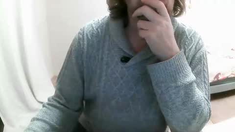 Snapshot of saltimbanquier chatting on 02-23-25, 11:00 Saltimbanquier Salt ou Banquier online show from 02-23-25, 11:00