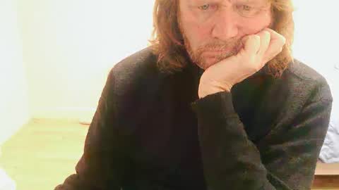 Snapshot of saltimbanquier chatting on 10-24-25, 10:00 Saltimbanquier Salt ou Banquier online show from 10-24-25, 10:00