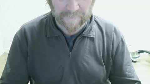 Snapshot of saltimbanquier chatting on 02-24-26, 12:52 Saltimbanquier Salt ou Banquier online show from 02-24-26, 12:52