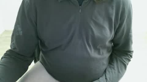 Snapshot of saltimbanquier chatting on 02-26-26, 09:58 Saltimbanquier Salt ou Banquier online show from 02-26-26, 09:58