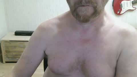 Snapshot of saltimbanquier chatting on 08-03-26, 04:11 Saltimbanquier Salt ou Banquier online show from 08-03-26, 04:11