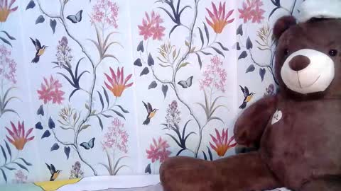 Snapshot of saltwatermuse chatting on 10-11-25, 06:50 Ask me online show from 10-11-25, 06:50