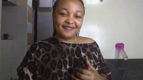 salty_surprise_ online show from 12-02-24, 05:48