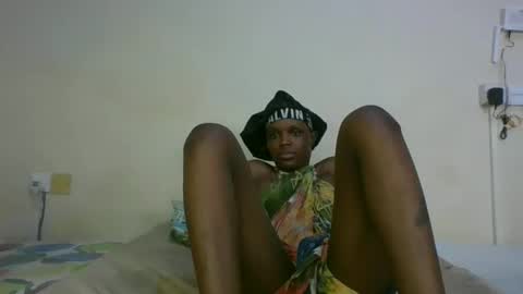 Snapshot of saltysugar20 chatting on 05-21-26, 06:48 Sugarbabe online show from 05-21-26, 06:48