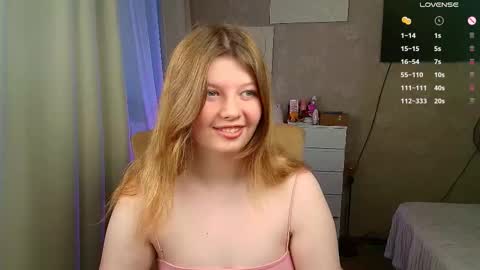 Snapshot of salut_love chatting on 11-12-25, 01:33 Ruby online show from 11-12-25, 01:33