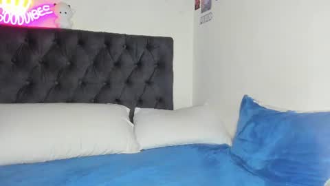Snapshot of salvatore_dereck chatting on 07-06-26, 12:40 online show from 07-06-26, 12:40