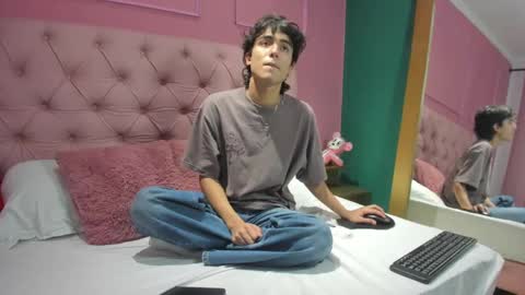 Snapshot of salvatore_monterey chatting on 01-12-25, 08:57 salvatore online show from 01-12-25, 08:57