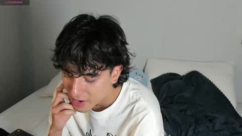 salvatore_montt online show from 02-12-25, 03:07