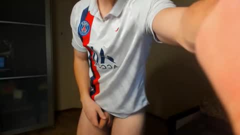 Snapshot of sam_huston18 chatting on 11-02-25, 10:34 BACK IN 2 WEEKS online show from 11-02-25, 10:34