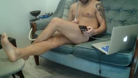 Snapshot of sam_love1985 chatting on 12-24-24, 05:02 sam_love1985 online show from 12-24-24, 05:02