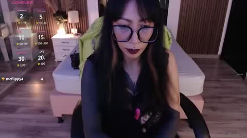 SAM MANSON online show from 12-20-25, 04:03