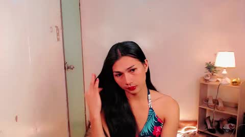 Snapshot of sam_mitinair chatting on 01-04-25, 01:10 sam online show from 01-04-25, 01:10