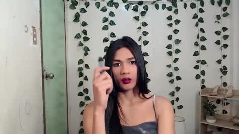 Snapshot of sam_mitinair chatting on 02-18-25, 10:38 sam online show from 02-18-25, 10:38