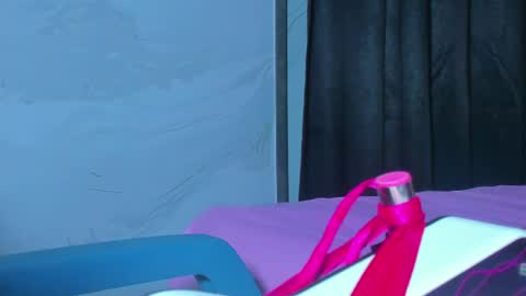 sam_naughty18 online show from 07-01-26, 02:02