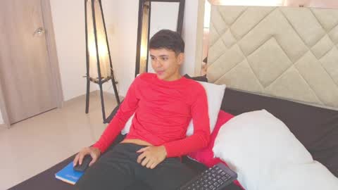 Snapshot of sam_tnt9 chatting on 05-28-26, 03:42 sam_tnt9 online show from 05-28-26, 03:42