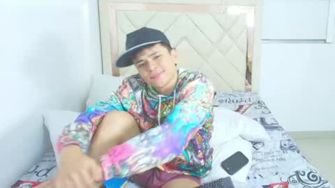 Snapshot of sam_tnt9 chatting on 06-09-26, 11:27 sam_tnt9 online show from 06-09-26, 11:27