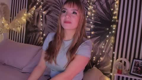 Snapshot of samaantha_white_ chatting on 12-14-25, 11:48 Samaantha online show from 12-14-25, 11:48