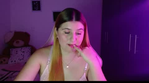 samanta_0277 online show from 03-12-26, 04:51