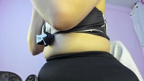 Snapshot of samanta_roberts1 chatting on 01-10-25, 12:04 Samanta online show from 01-10-25, 12:04