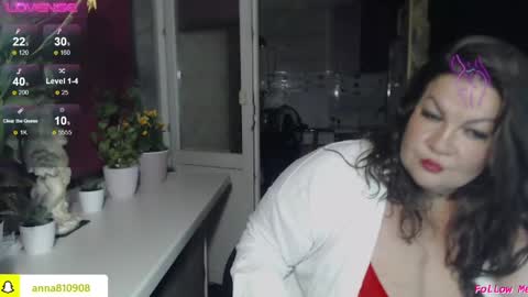Snapshot of samanta_shy chatting on 06-06-26, 09:30 Marry online show from 06-06-26, 09:30