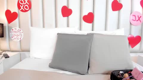 Snapshot of samantaramoos chatting on 02-14-25, 02:50 SAMANTA online show from 02-14-25, 02:50