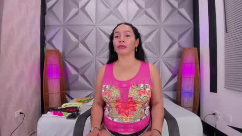 samantawow1 online show from 02-18-25, 11:11