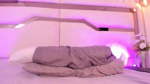 Snapshot of samantha_beckham chatting on 02-17-25, 05:21 Samantha Beckham online show from 02-17-25, 05:21