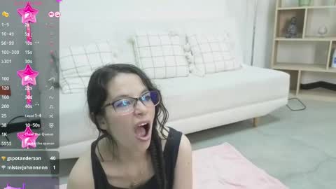 Snapshot of samantha_blow chatting on 05-23-26, 05:01 samantha_blow online show from 05-23-26, 05:01