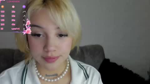 samantha_browwnn online show from 02-17-25, 08:26