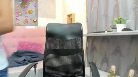    online show from 12-19-25, 11:06