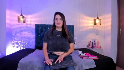 samantha_foxyy online show from 03-16-26, 10:52