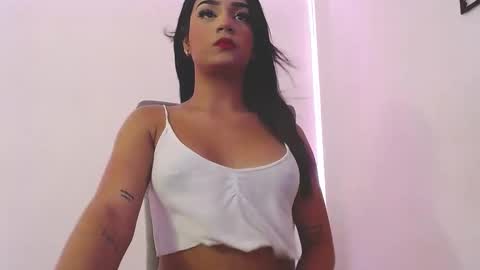 Salome Vargas online show from 01-15-25, 04:04