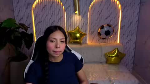 Snapshot of samantha_tx_ chatting on 06-25-26, 03:06 Samantha online show from 06-25-26, 03:06