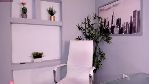 Samantha online show from 12-30-24, 06:27