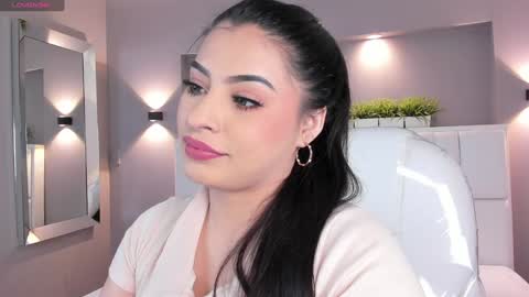 Snapshot of samanthaa_22_ chatting on 01-22-25, 03:41 Samanthaa online show from 01-22-25, 03:41
