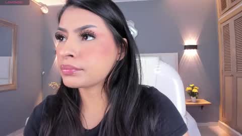 Snapshot of samanthaa_22_ chatting on 09-16-25, 11:55 Samanthaa online show from 09-16-25, 11:55