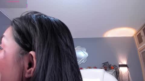  Samanthaa online show from 10-28-25, 11:47
