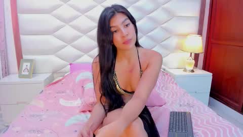 Sweet Samantha   online show from 10-27-25, 08:24