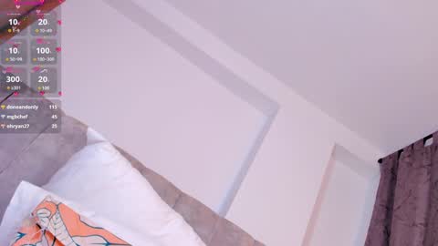 Snapshot of samanthaheinz chatting on 02-06-25, 11:26 V A N E S S A online show from 02-06-25, 11:26