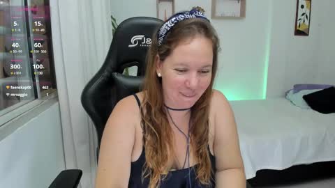 Samantha samy online show from 01-04-25, 03:18