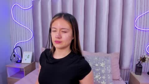 Alejandra  online show from 11-11-25, 11:43