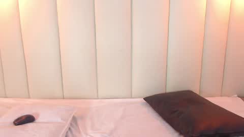 Snapshot of samanthapierce chatting on 01-15-25, 08:58 Samantha online show from 01-15-25, 08:58