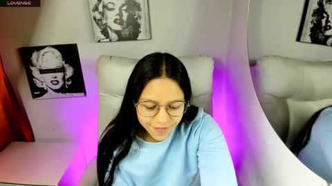 Samantha online show from 04-18-26, 02:21