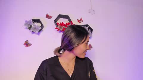 Samara is my name a pleasure delighted that you are here leave your thumb up it is important to me online show from 01-14-25, 02:50