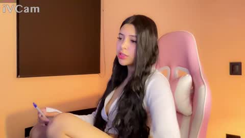 Snapshot of samara_lam chatting on 01-24-25, 03:54 Sammy  online show from 01-24-25, 03:54