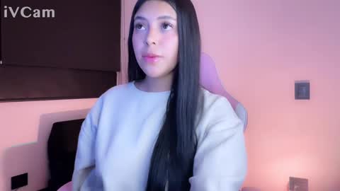 Snapshot of samara_lam chatting on 03-12-25, 08:30 Sammy  online show from 03-12-25, 08:30